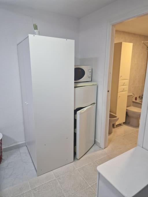 Studio Flat 150M Away From Beach Торевиеха Екстериор снимка