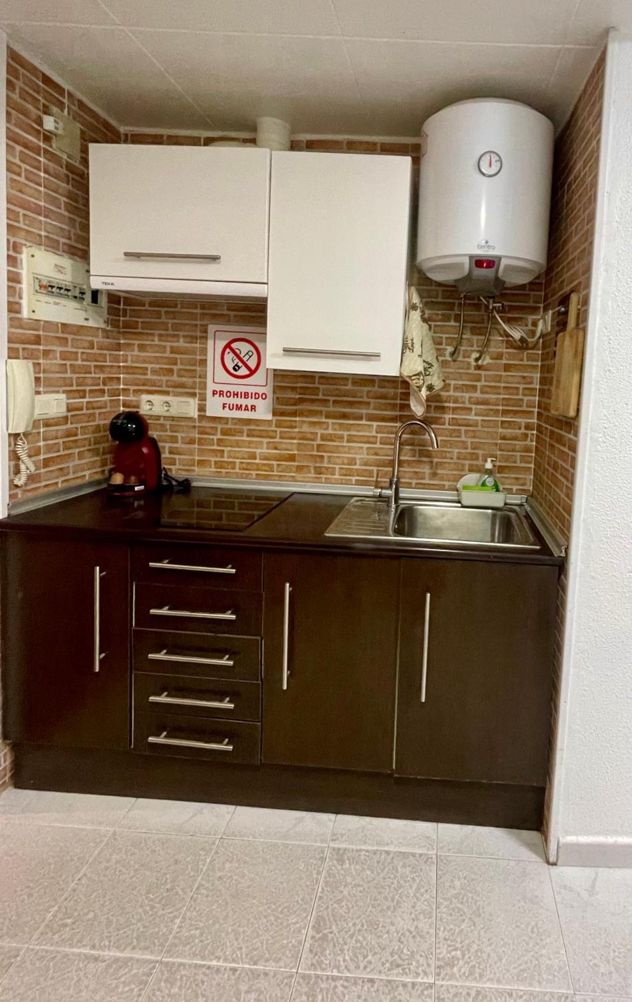 Studio Flat 150M Away From Beach Торевиеха Екстериор снимка